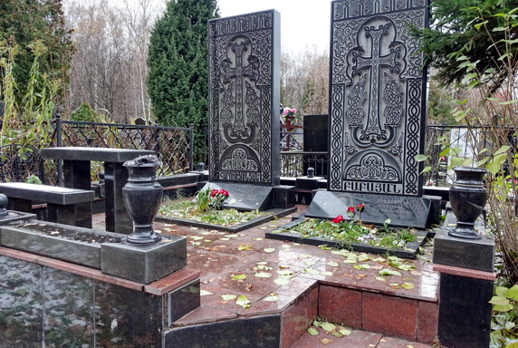 Оригинальные прямоугольный надгробья в православном стиле